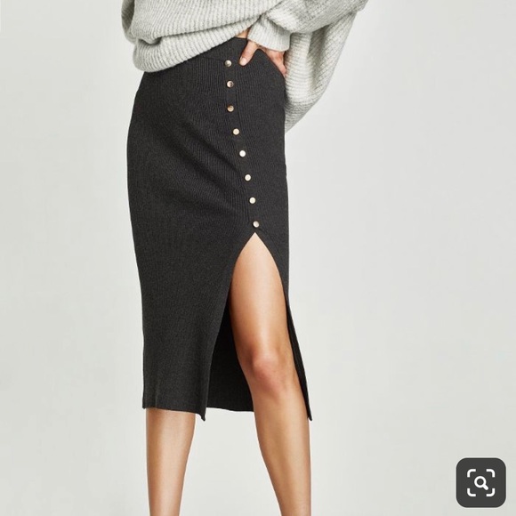 Zara Dresses & Skirts - ZARA grey ribbed midi skirt